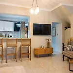 The Greens Premium House In The Heart Of