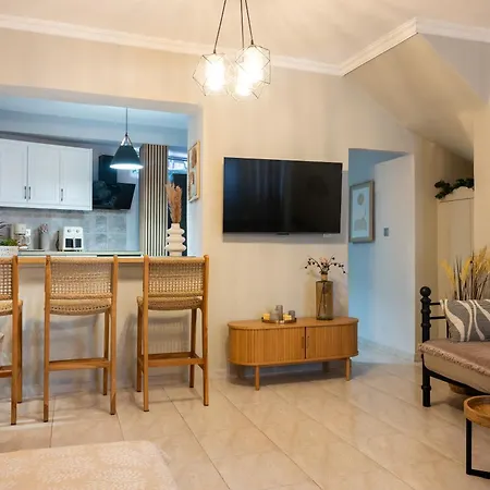 The Greens Premium House In The Heart Of
